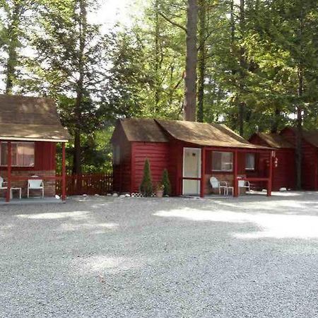 Do Rest Court Hotel Lake George Exterior photo